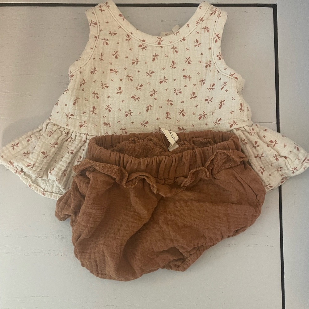 Floral Peplum Set - Picture 2 of 3